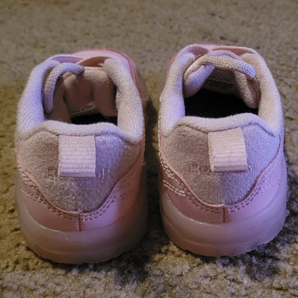Reebok Pink Classics Club C Cardi - Picture 16 of 16